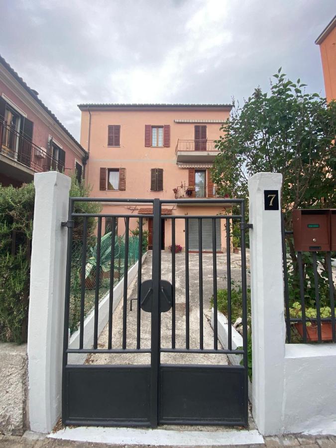 Hotel Robhouse Fabriano Exteriér fotografie